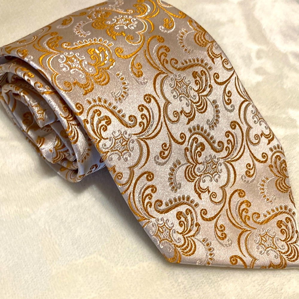 Romario Manzini collection - orange tie